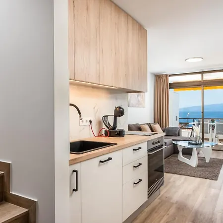 Sunflower Ocean View Apartment